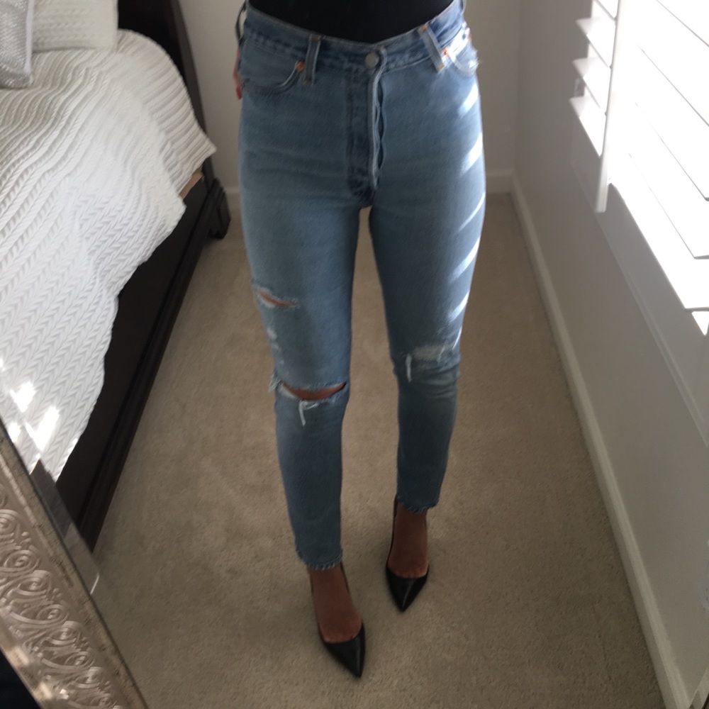 Re/Done High Rise Ankle Crop size 24 25 light wash - Picture 3 of 8